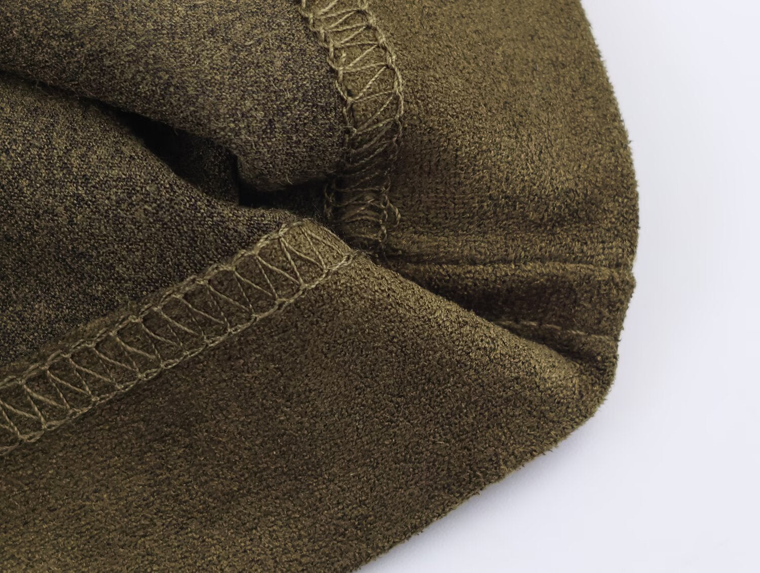 Schickes Wildleder-Hosen-Set – Zweiteiler in Khaki