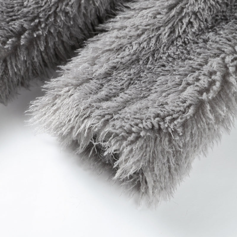 Fellmantel Grey – Kuscheliger Kunstfell-Mantel in Grau