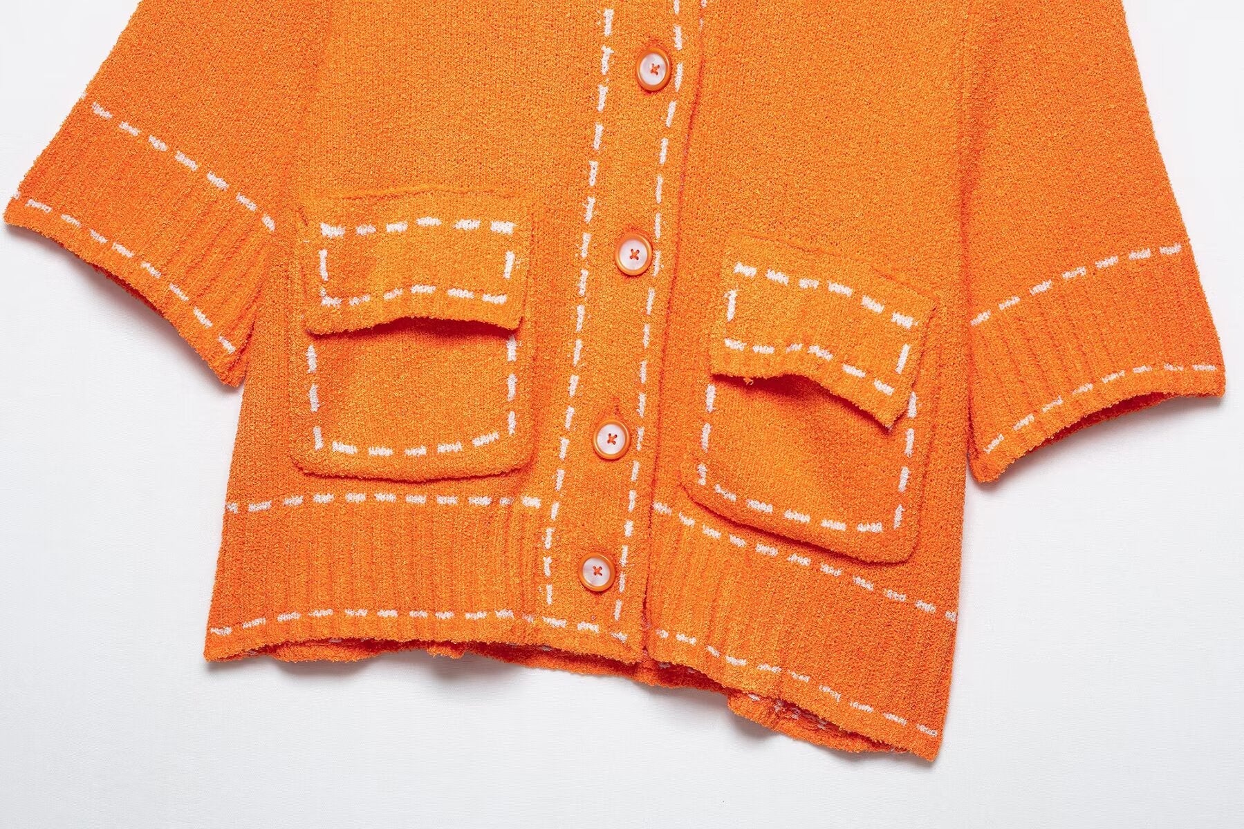 Strickjacke mit Rundhalsausschnitt