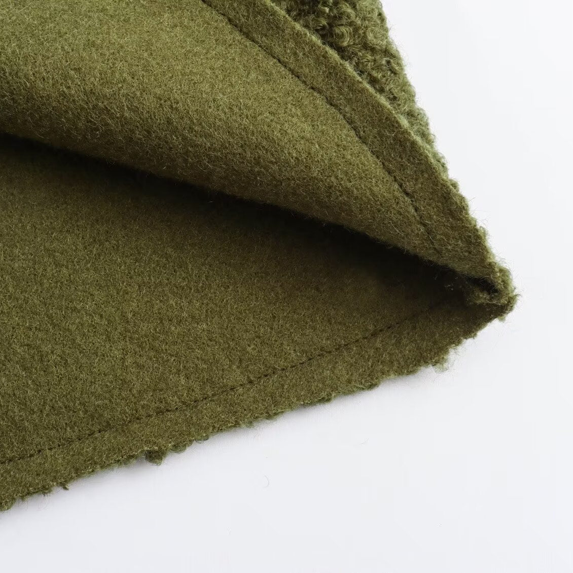 Locker geschnittenes Sweatshirt mit Stehkragen